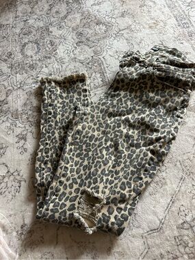 Fashion Nova Size 3 Leopard Print Distressed Ankle Jeans Raw Hem Skinny